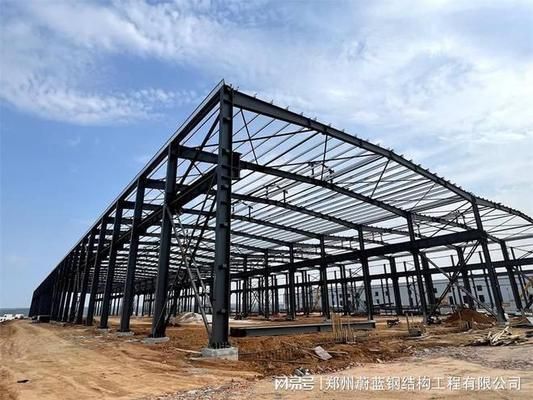 彩鋼房鋼結構搭建視頻（樓板加固施工安全防護措施）